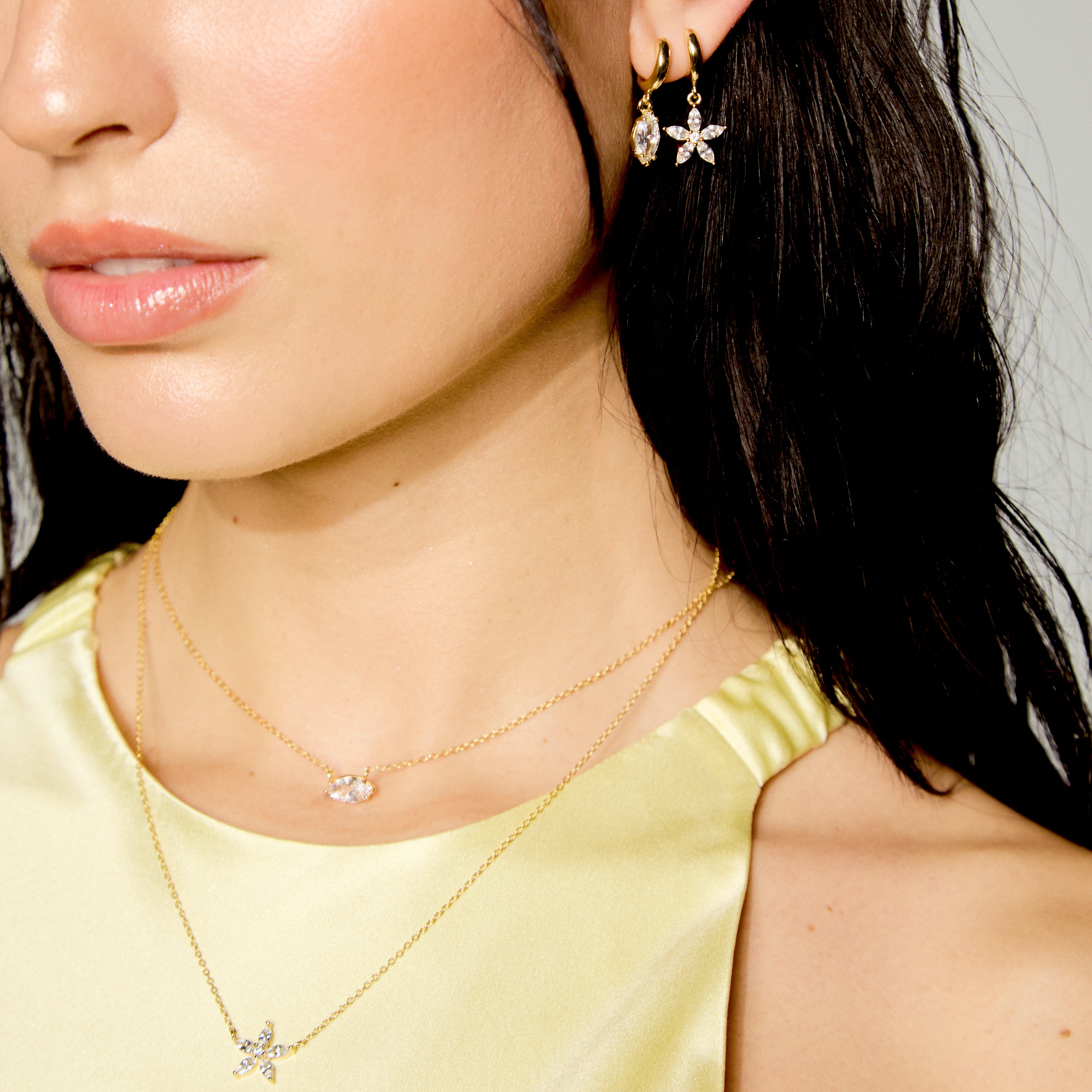 Flower Solitaire Necklace