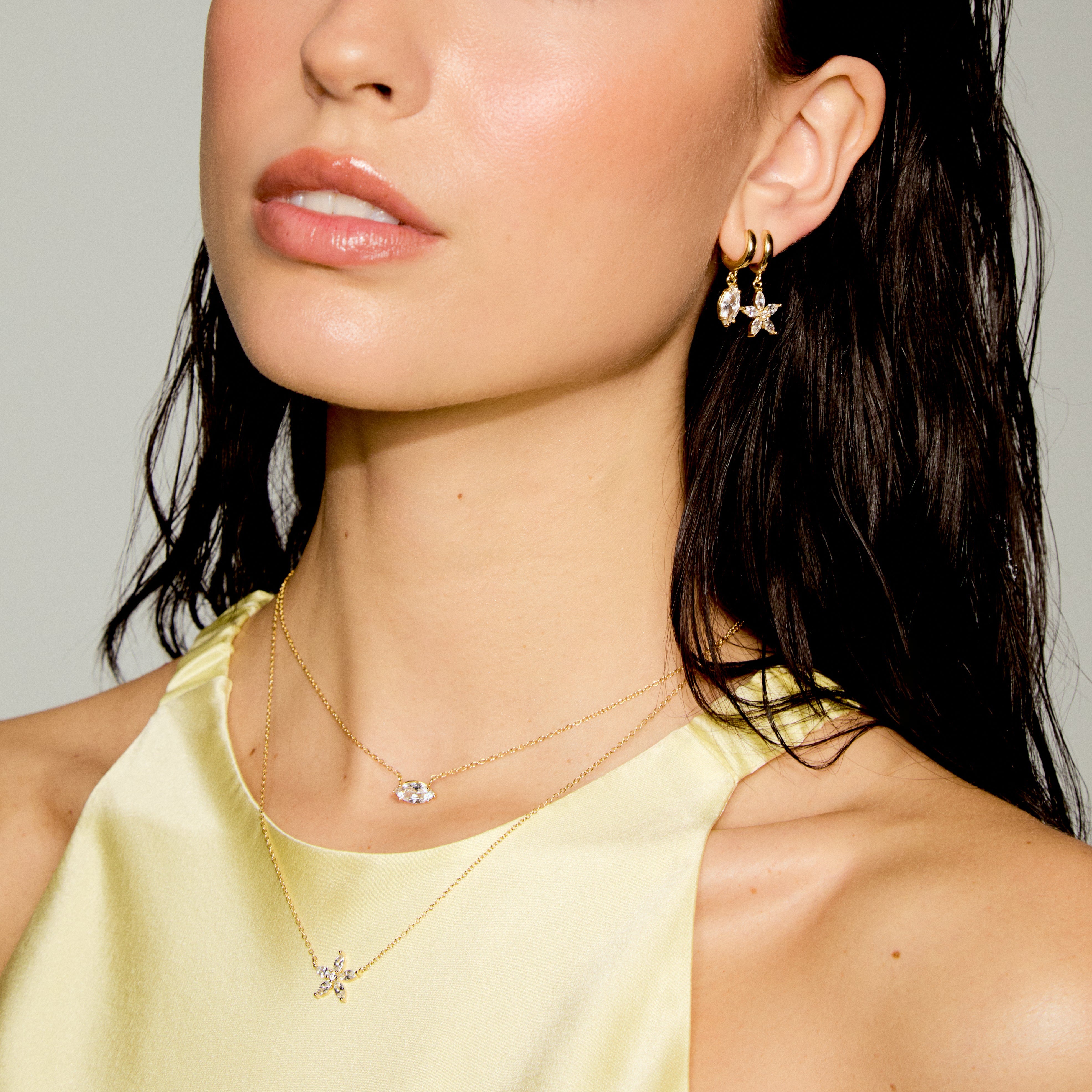 Flower Solitaire Necklace