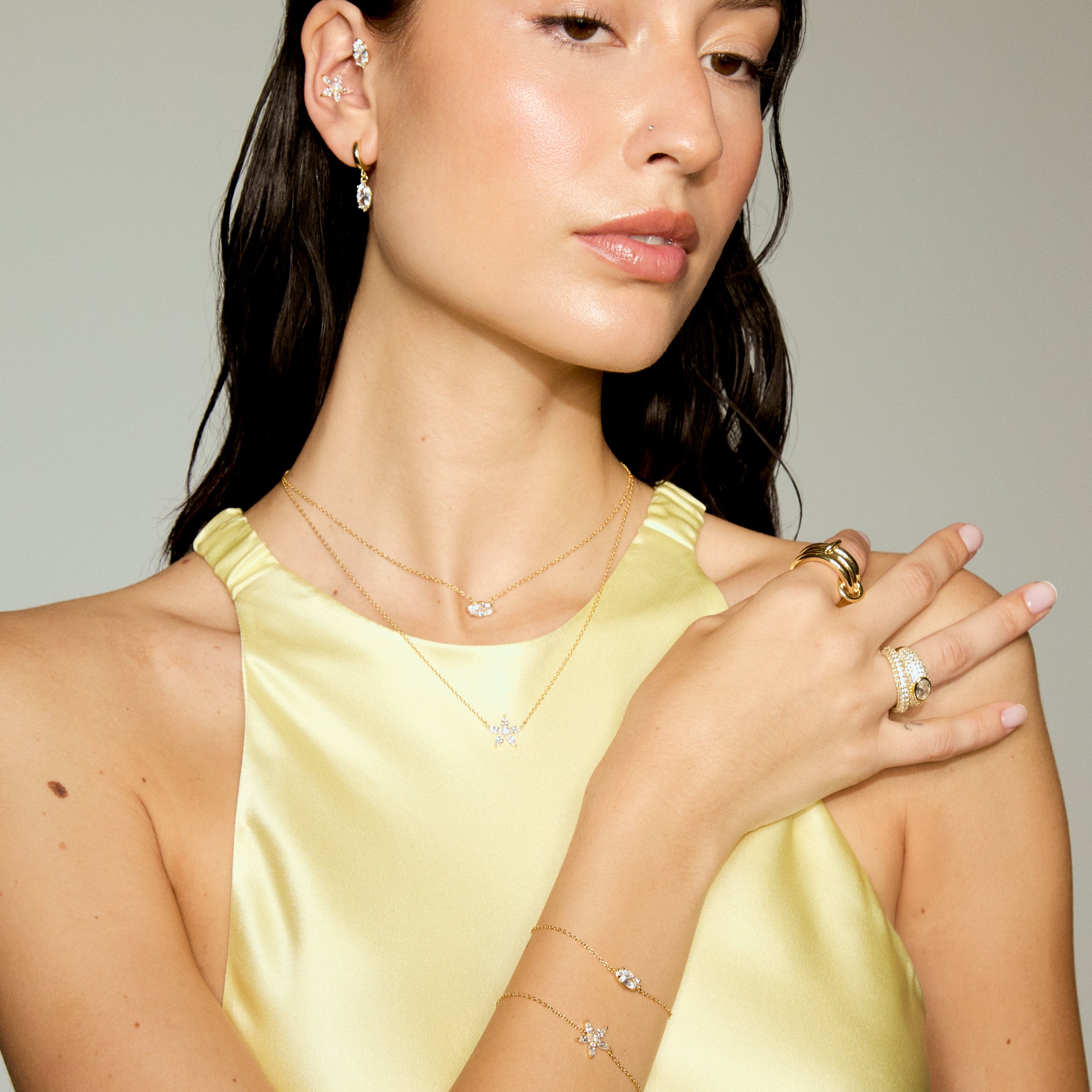 Flower Solitaire Necklace